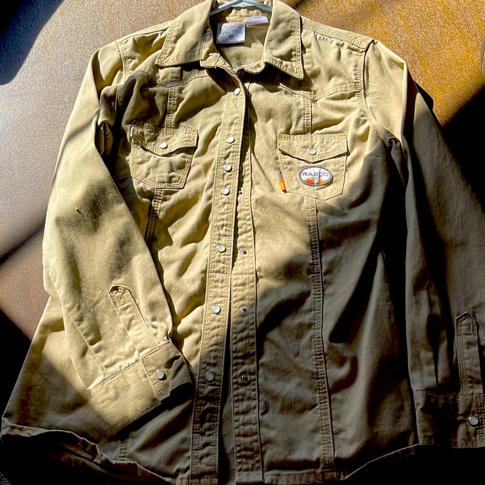 Medium FR WORK SHIRT FOR WOMEN ☺️🩷